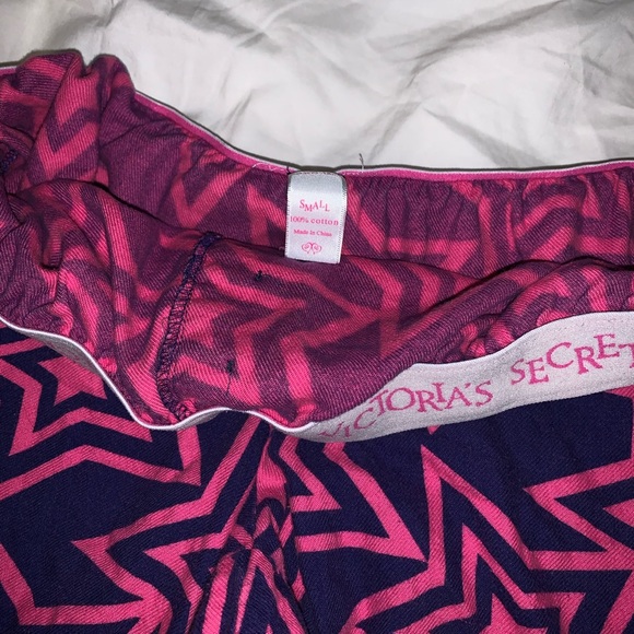 Two piece vs pajama set - Picture 4 of 4